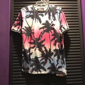 Blue pink white and black paradise style tee-shirt